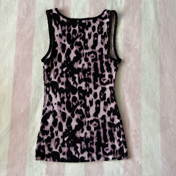 Guess leopard print tank top. - Picture 5 of 6